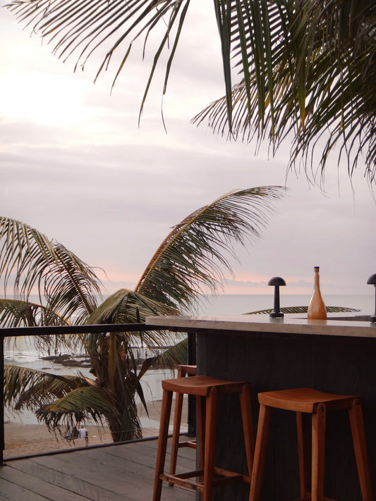 The Allure of Ocean Views Dining  Fashion Unite