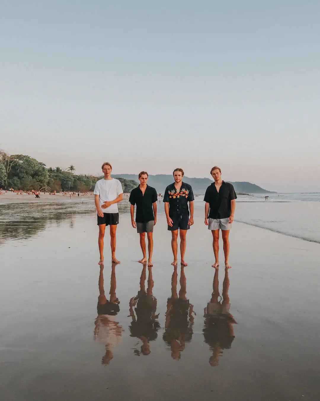 Beach Casual vs. Elegant Dressing for Ocean View Restaurants