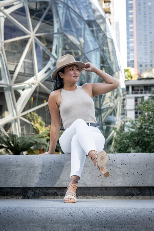 Lightweight Summer Pants for Effortless Ocean View Dining