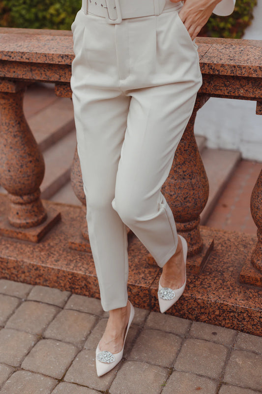 Stylish Casual Pants for Elegant Ocean View Dining