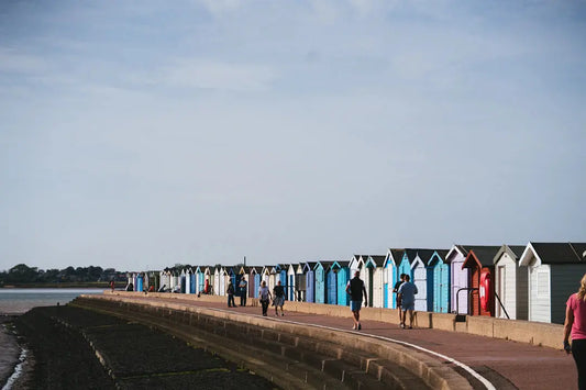 Crafting Your Coastal-Inspired Dining Wardrobe