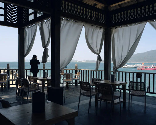 Dress for Success at Ocean View Restaurants