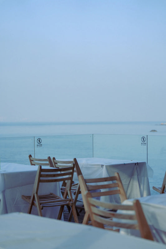 Accessorizing Your Ocean View Dining Look
