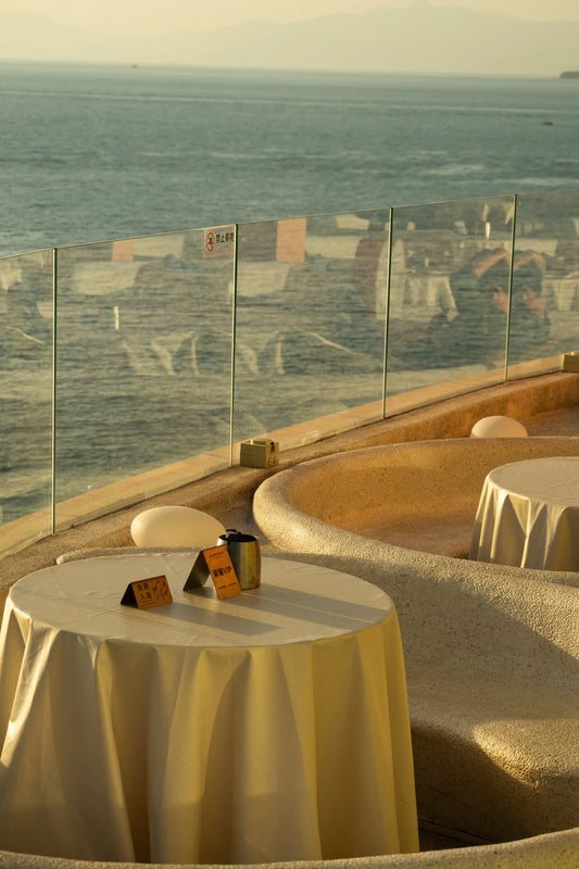 Dining Etiquette by the Sea Key Tips for Coastal Bliss